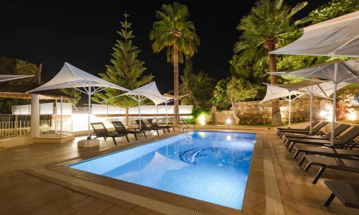 Yalikavak Apartment | 2-1 Apartment on the beach in Yalikavak