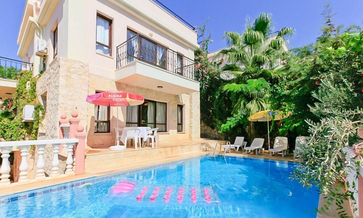 Kalkan Villa | 3+1 Villa with Sea View in Kalkan Center - Rose