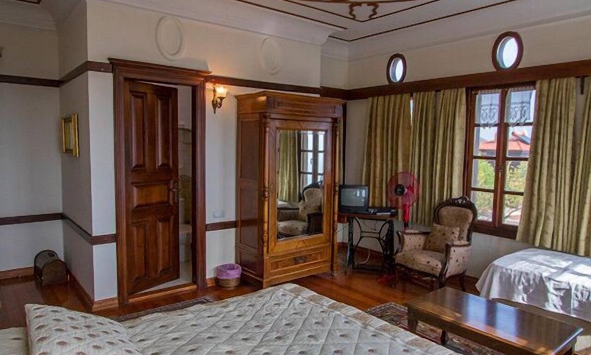 Altinoluk Bed & Breakfast | Altin Cesmeli Konak