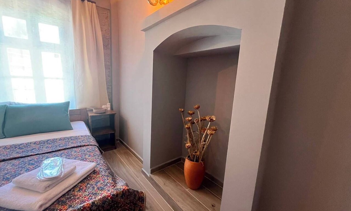 Mithatpasa Cabin | Arcadia Cunda