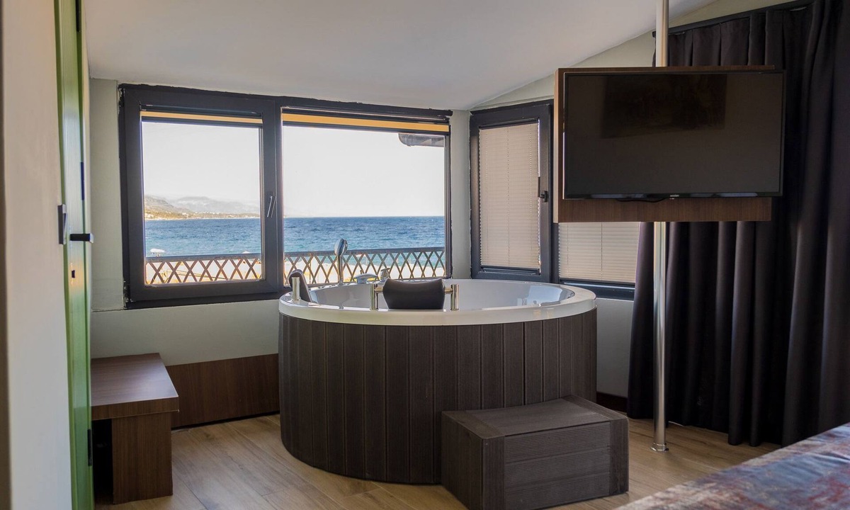 Ayvacik Hotel | ASSOS TROY BEACH HOTEL