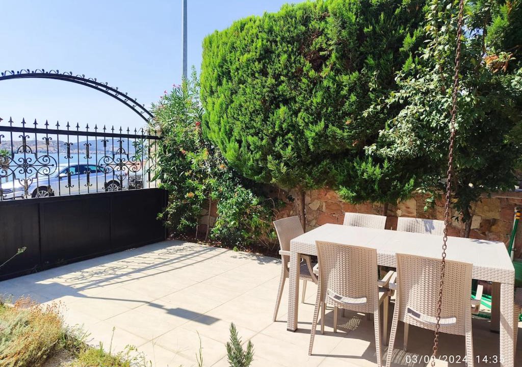 Ayvalik Apartment | AyVilla 1 garden floor with garden use, sea view