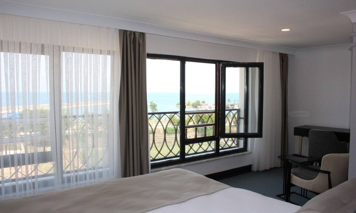 Piraziz Hotel | BLESS YOU HOTEL