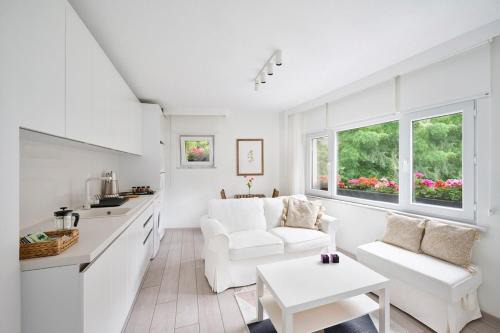 Bebek Apartment | Bright Modern new 1bed1bath Hidden Gem Bebek! #78