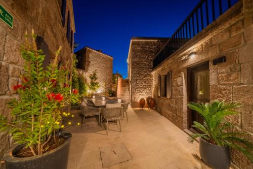 Behram Hotel | Buyan Han