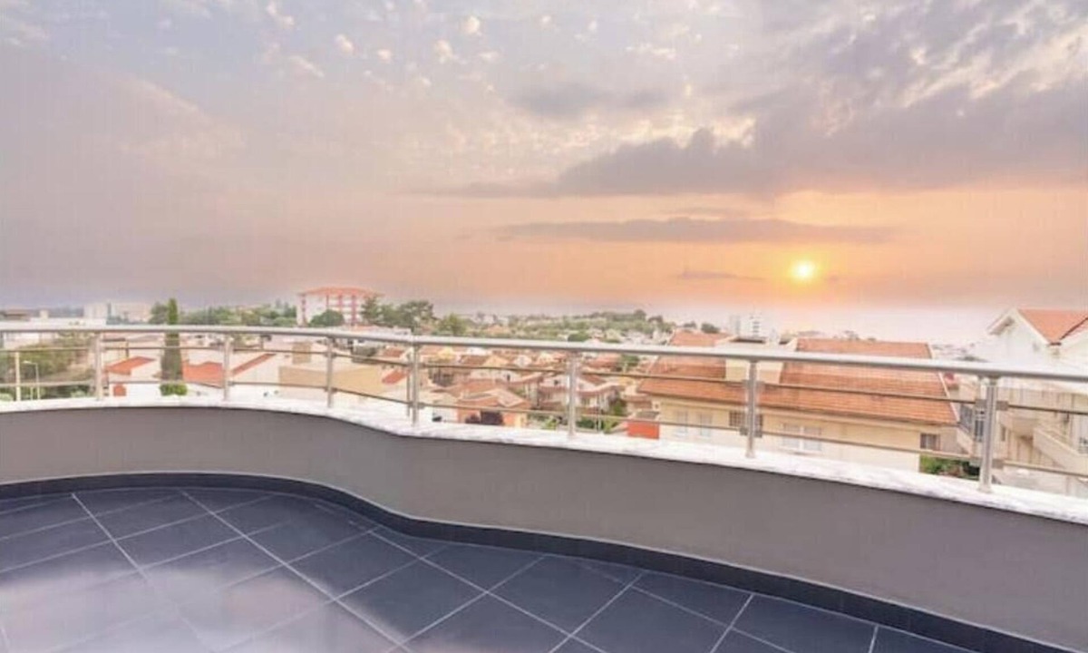 Kadnlar Denizi Mahallesi Apartment | Charming 2-bedroom apartment in fabulous Aydın with AC
