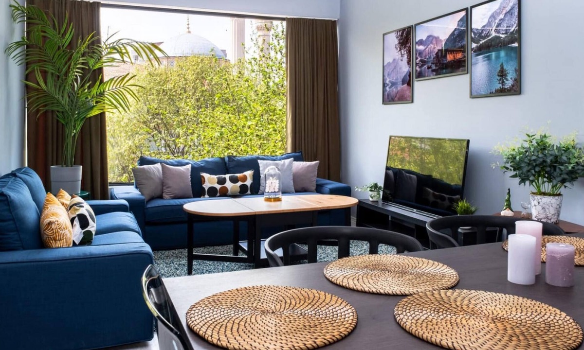 Goztepe Apartment | Charming Flat Near Bagdat Street in Kadikoy