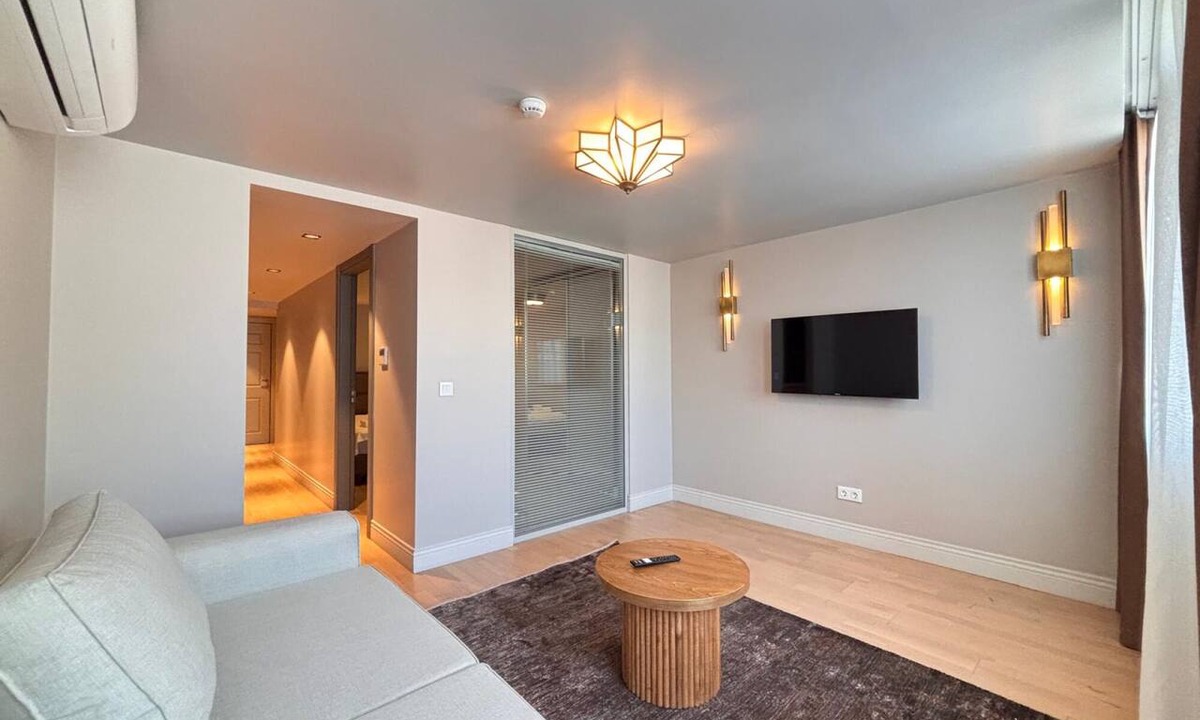 Karakoy Apartment | Chic 1BR in the Heart of Karaköy
