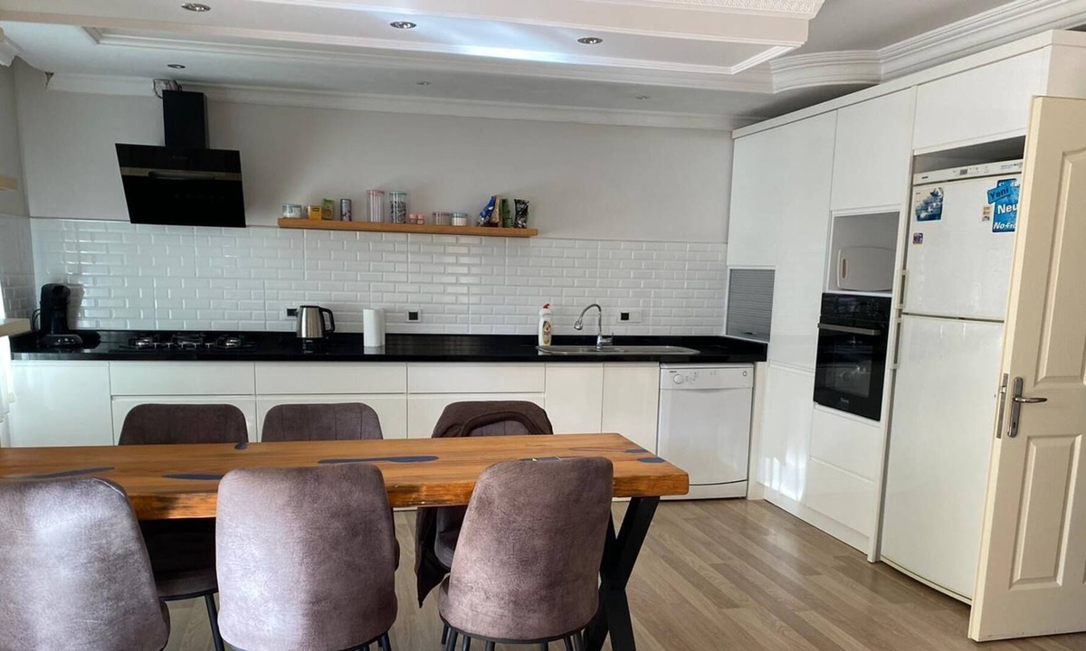 Mahmutlar Apartment | Clean and spacious holiday home - 5 min from the beach!