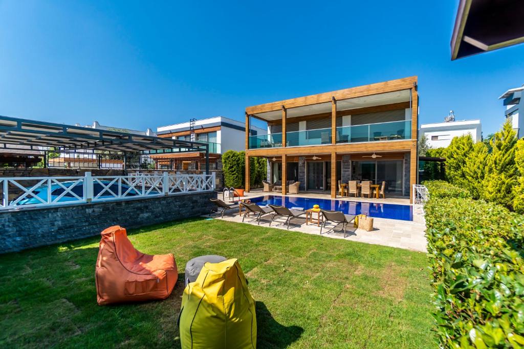 Bodrum City Center Villa | Deluxe Villa Ayshen with Private Swimming Pool