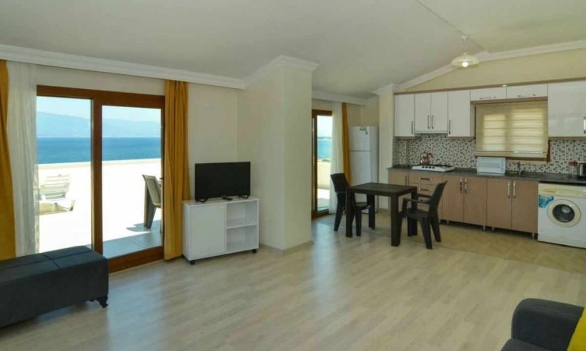 Burhaniye Hotel | Erpey Ferah Apart Otel
