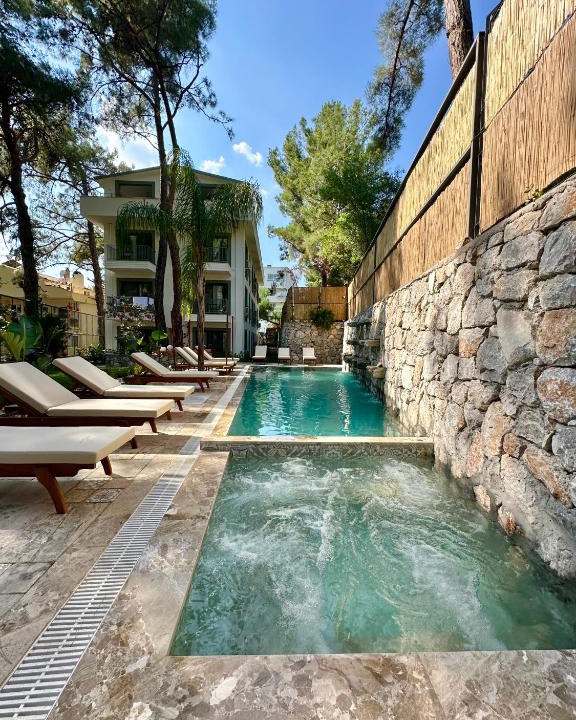 Marmaris City Center Apartment | Esmahan Forest and Pool by Zehra Suites