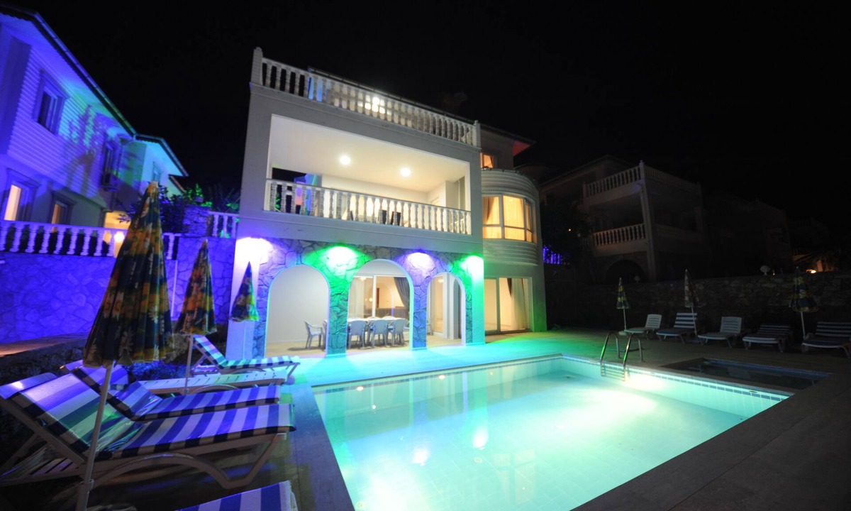 Tepe Villa | Exclusive Vista Del Mar Luxury Villa