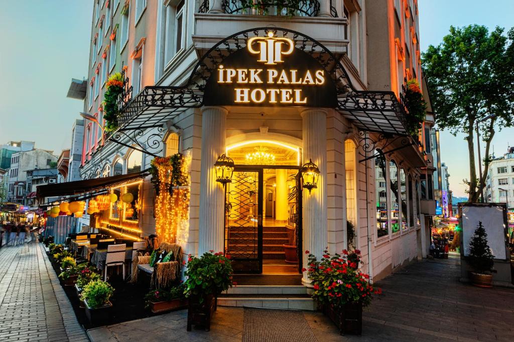Cagaloglu Hotel | Hotel Ipek Palas