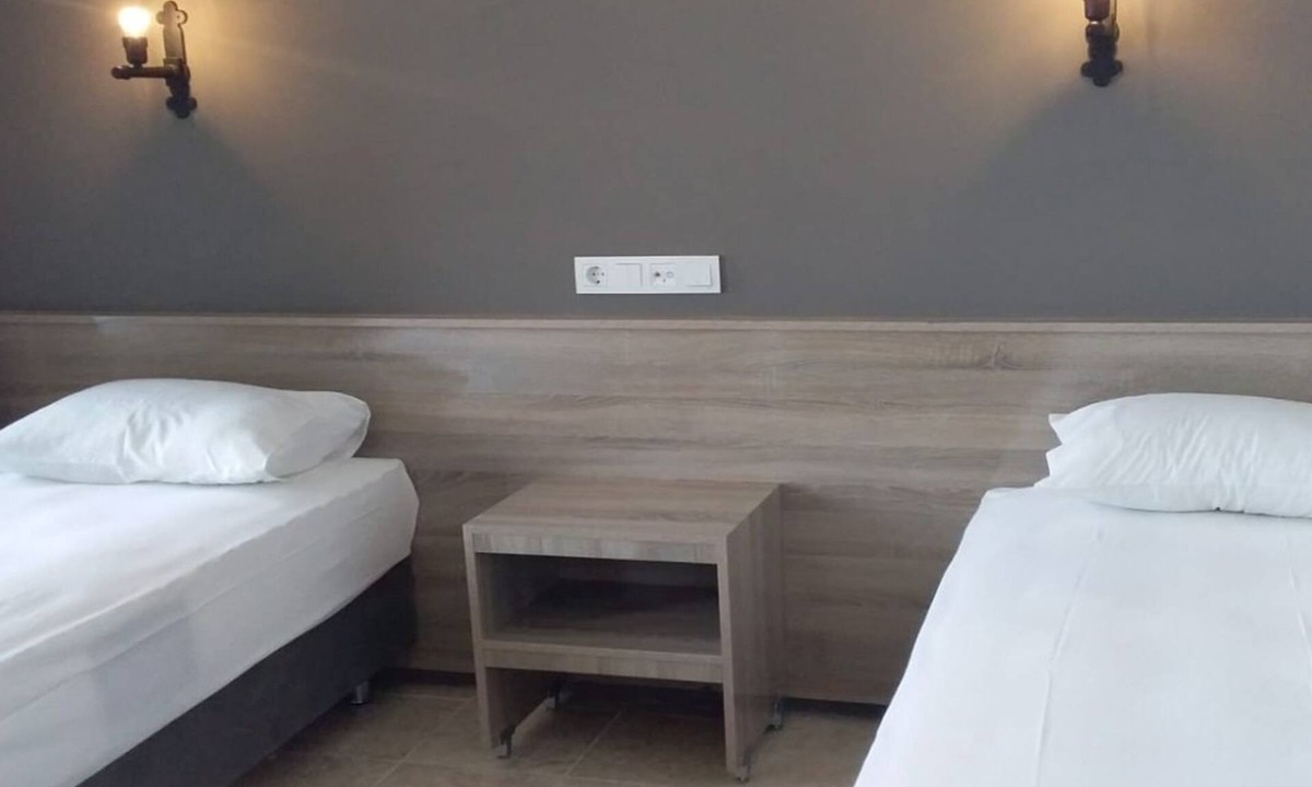 Foca Hotel | Hotel Leon
