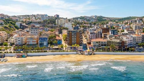 Kadnlar Denizi Mahallesi Hotel | Jura Hotels Ada Beach Kuşadası