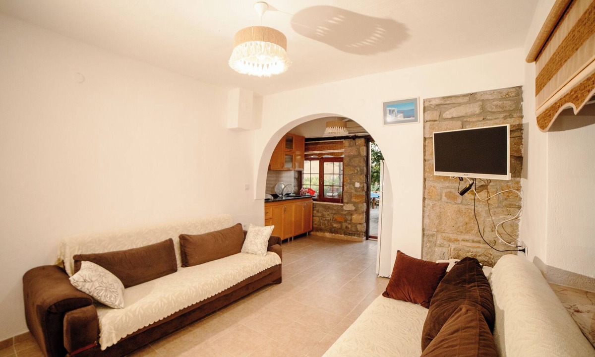 Kalekoy Koyu Hotel | Kastro Konak Hotel