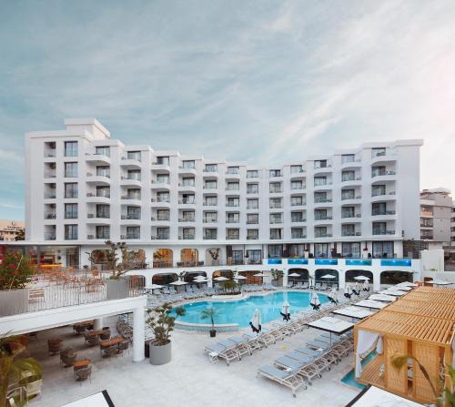 Marmaris City Center Hotel | Lalila Blue Suites