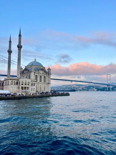 Ortakoy Hotel | Levant Company Pension de Luxe