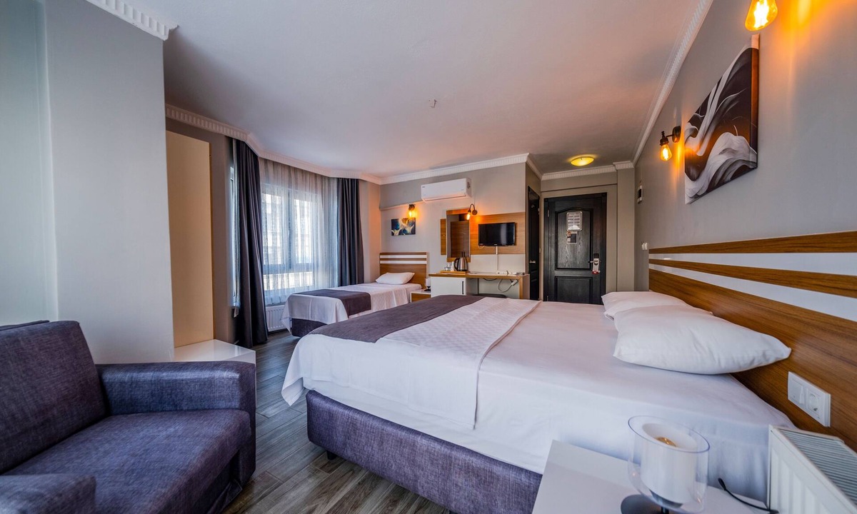 Altinoluk Hotel | Lopera Beach Hotel
