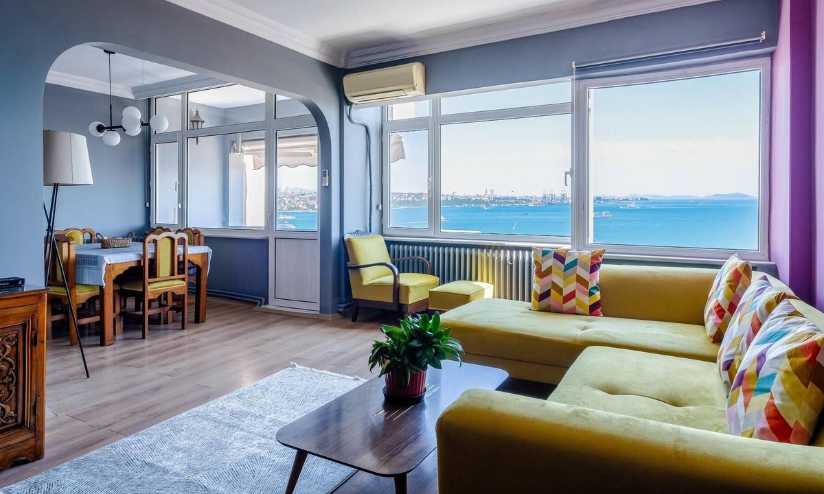 Kabatas Apartment | Magnificent Sea View Flat 5 min to Istiklal Square