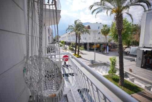 Kemer House | Nar 15 Boutique