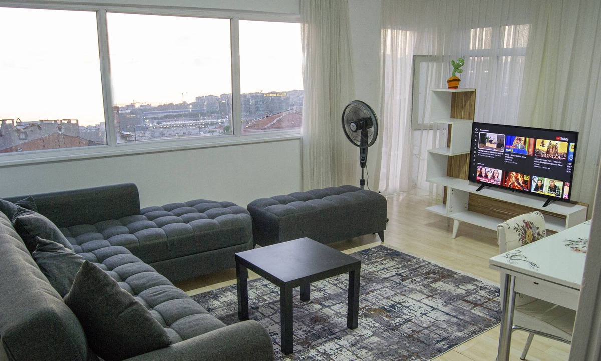 Zeytinburnu Apartment | Near Marmaray,Subway, Metrobus, City Park