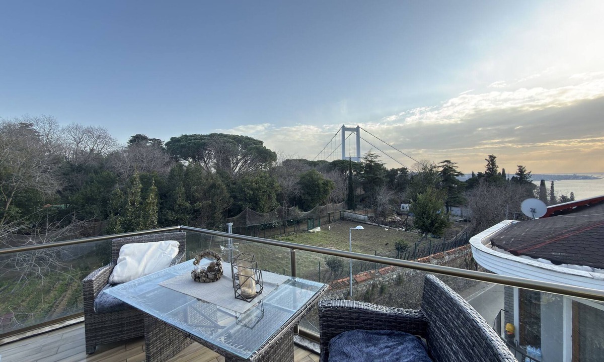 Ortakoy Villa | Panoramic Bosphorus View Terrace Flat