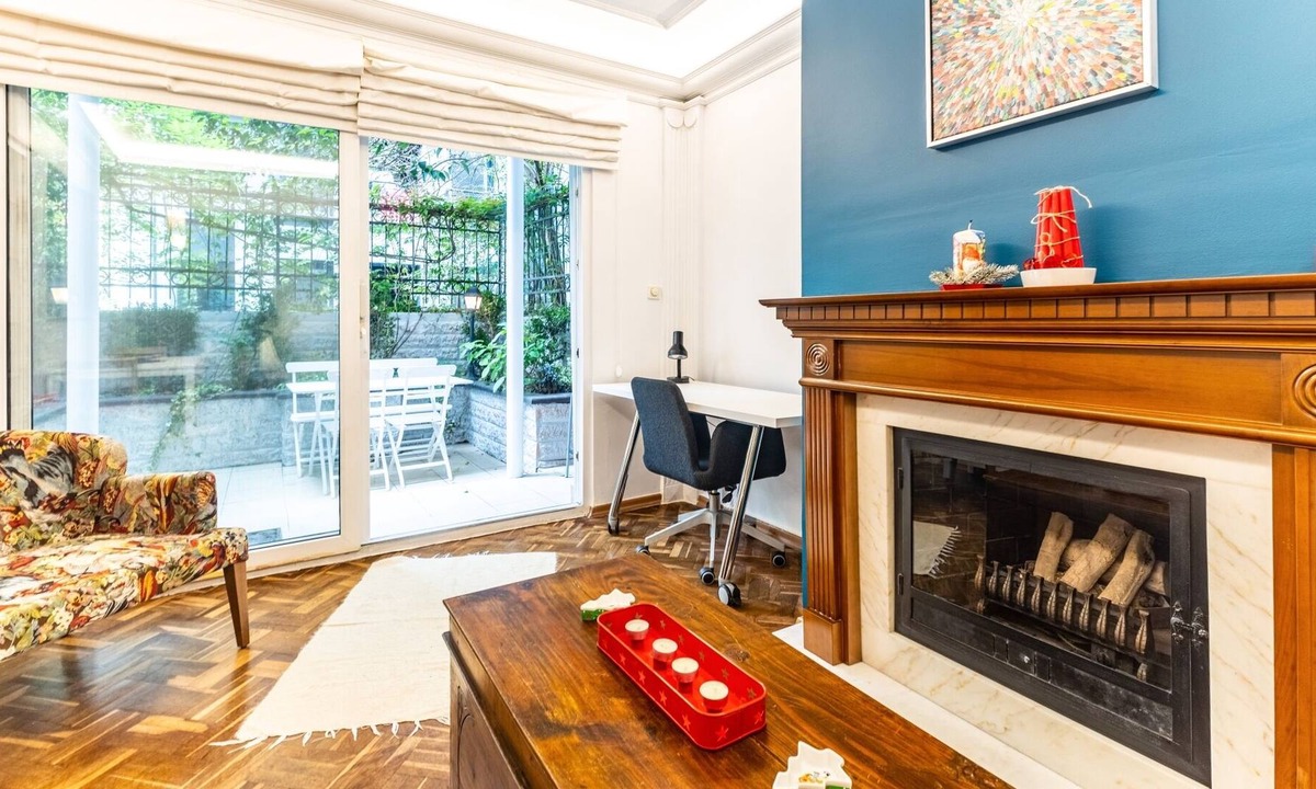 Kabatas Apartment | Peaceful Flat w Garden and Fireplace in Cihangir