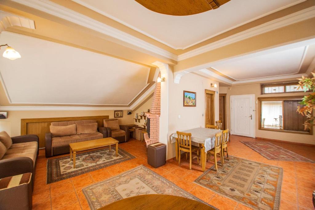 Marmaris City Center Apartment | Pleasant Apartment with Central Location near Sea in Marmaris