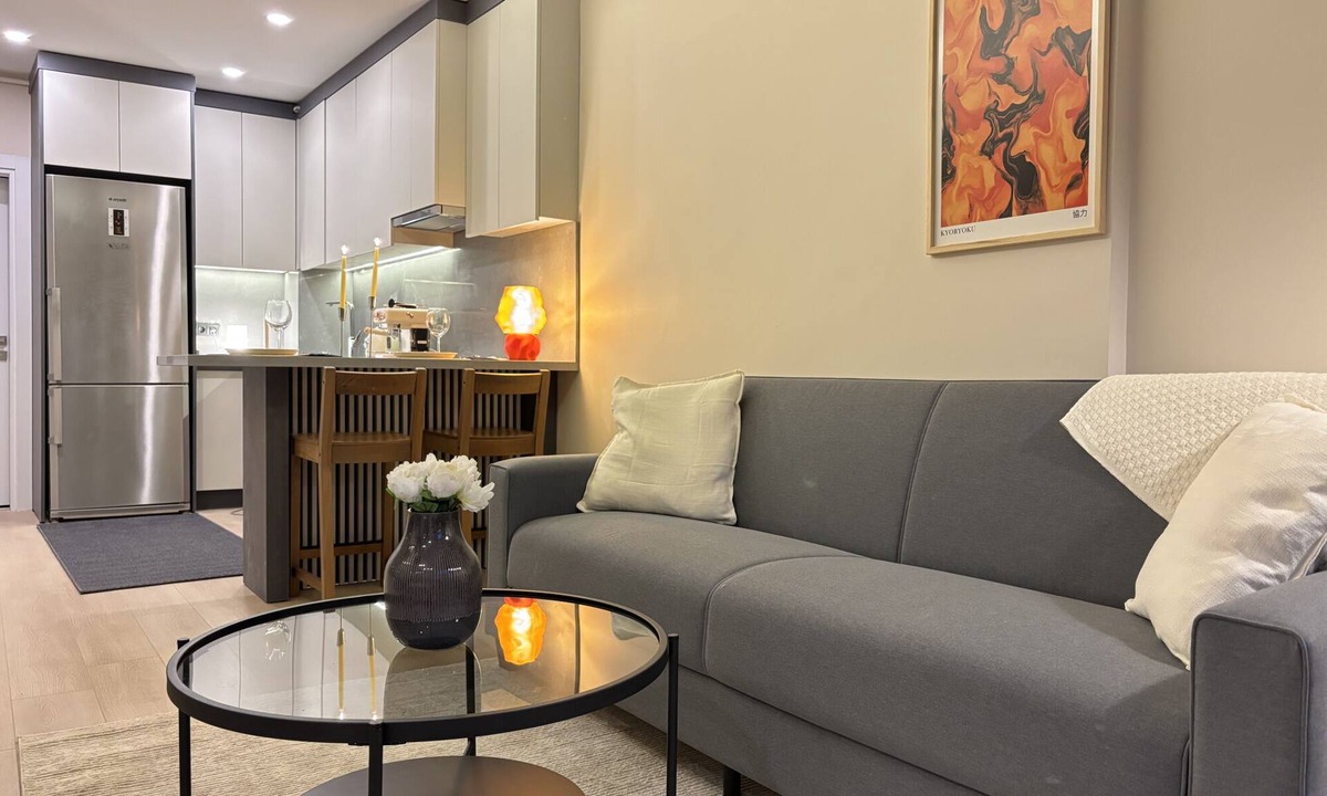 Osmanbey Apartment | Prime Location 1BR in Şişli
