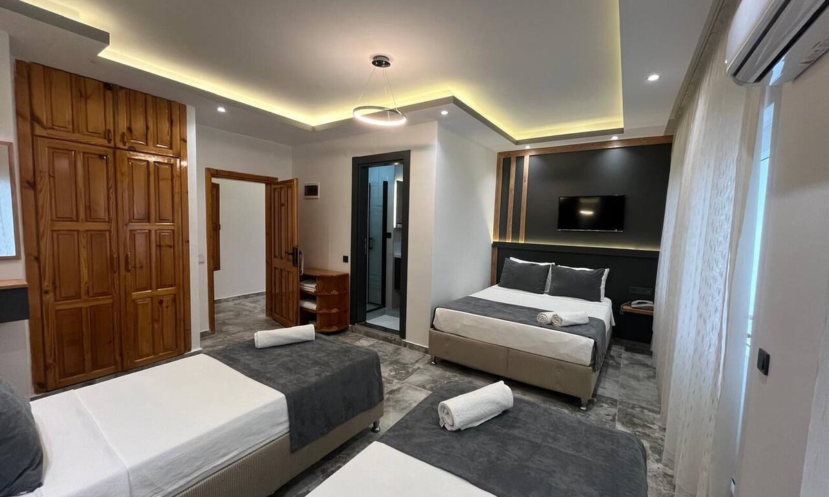Artikli Hotel | Rain Hotel