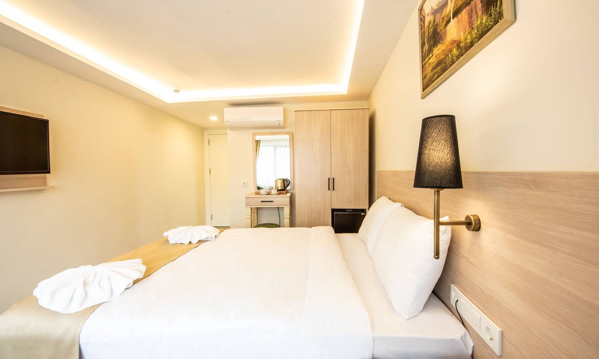 Cagaloglu Hotel | Royal Bosphorus Hotel
