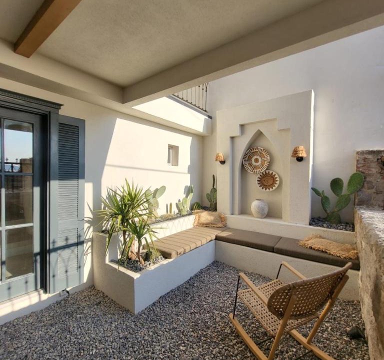Ayvalik City Center Apartment | Sea&Lesbos View Duplex, Courtyard&Rooftop, Mercan Köşk Ayvalık