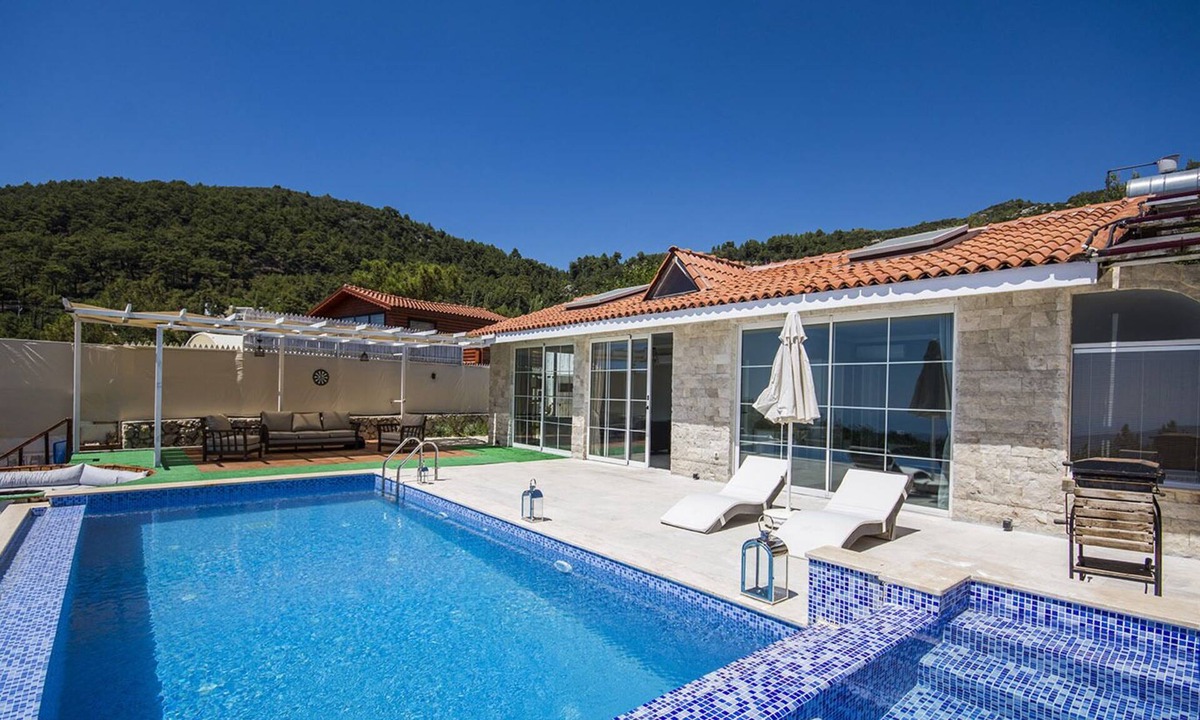 Islamlar House | Secluded 1 Bedroom Villa with Magnificent Sea Views and Infinity Pool
