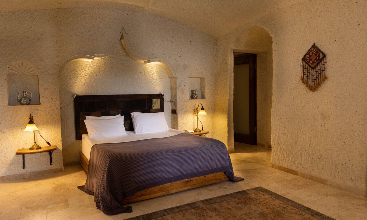 Cavusin Hotel | Seki Cave Hotel, Wake Up to Hot Air Balloons