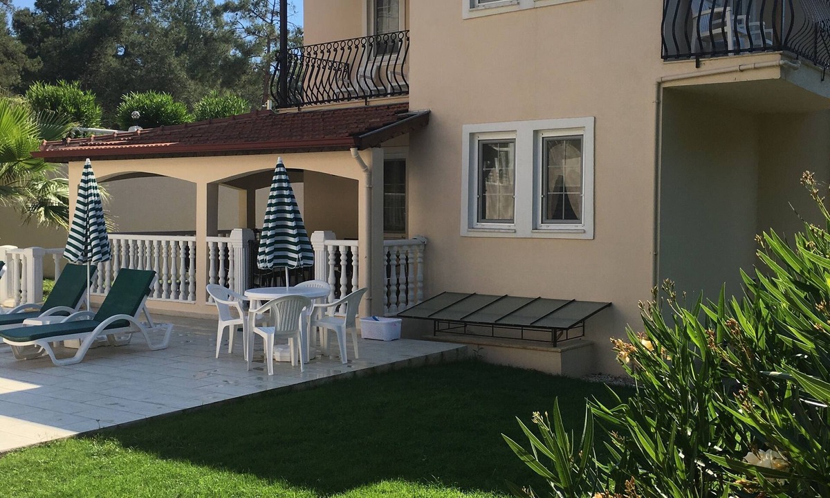 Hisaronu Villa | Spacious 5-Bed Villa with Private Pool, Games Area & 5-Min Walk to Hisarönü