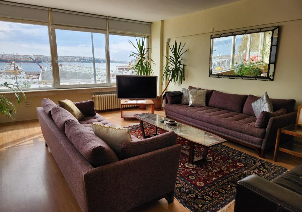 Kabatas Apartment | Stunning 1BR w Sea View close to Galataport !