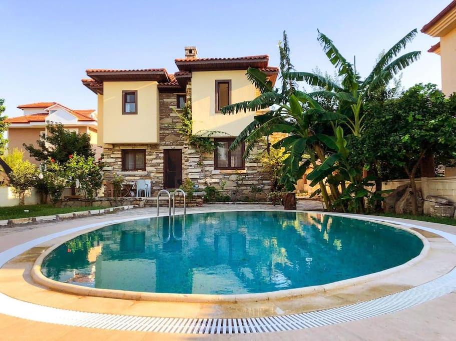 Dalyan Villa | Taş Villa Dalyan center ,detached garden & pool