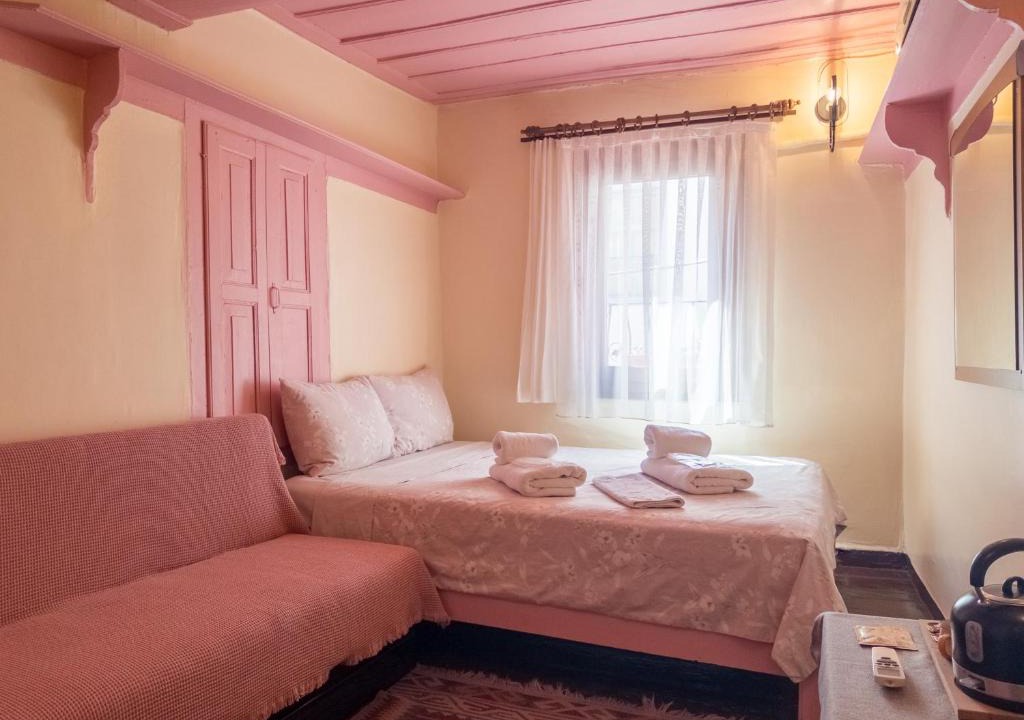 Ayvalik City Center House | Tarihi Rum Konağı Antikhan