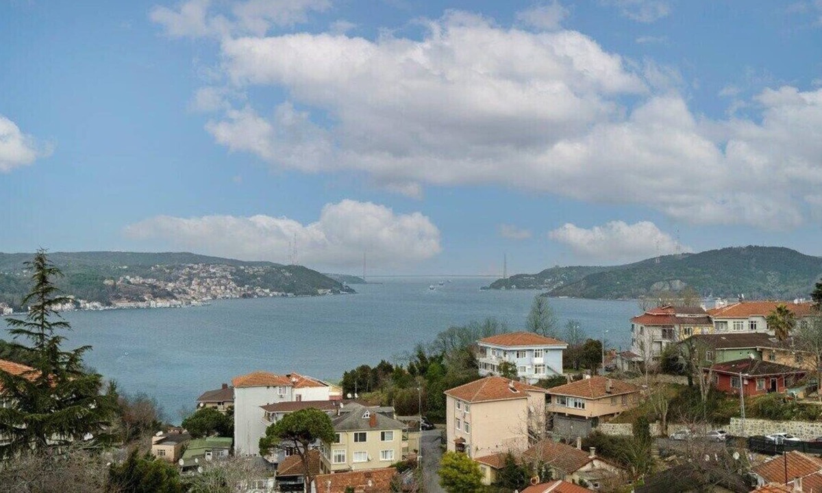 Sariyer Apartment | This apartment is a 2 bedroom(s), 1 bathrooms, located in Sarıyer, İstanbul.