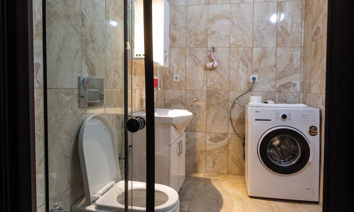 Trabzon Apartment | Trabzon havalimanın karşısında ulaşımı kolay plaja alış veriş merkezine yakın