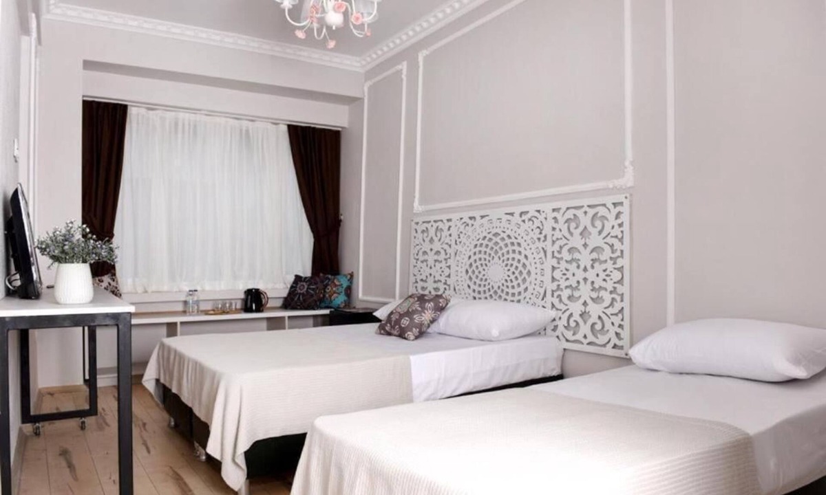 Gumussuyu Mahallesi Apartment | Triple Room