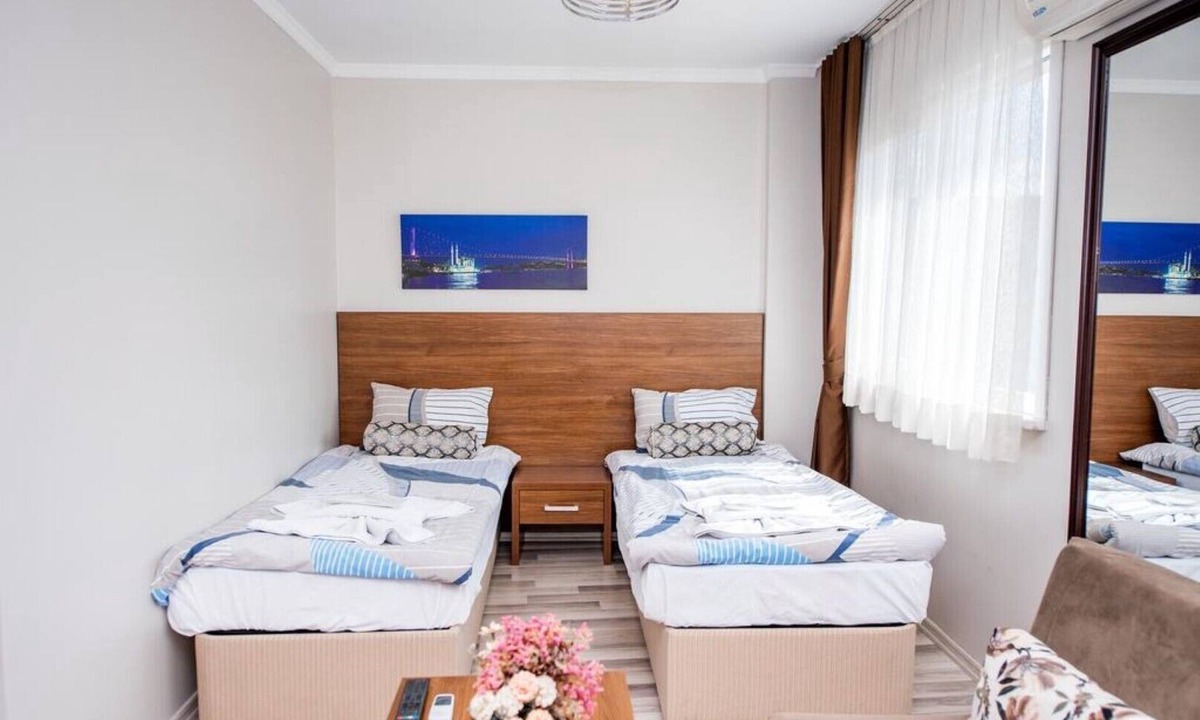 Beyazit Apartment | Twin room with city view