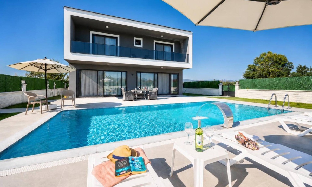 Ortaca Villa | Villa Grand Yasar 4 - Four Bedroom Villa, Sleeps 8
