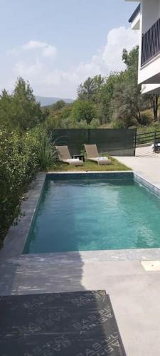 Ula Villa | Villa Gray Pine