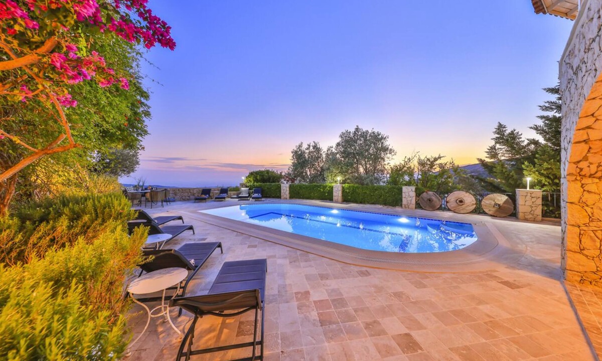Islamlar Villa | Villa Mavi - Five Bedroom Villa, Sleeps 10