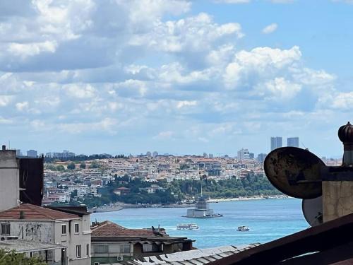 Cihangir Apartment | Wonder Homes- Spacious Dublex, 5BR, 2BA, Terrace