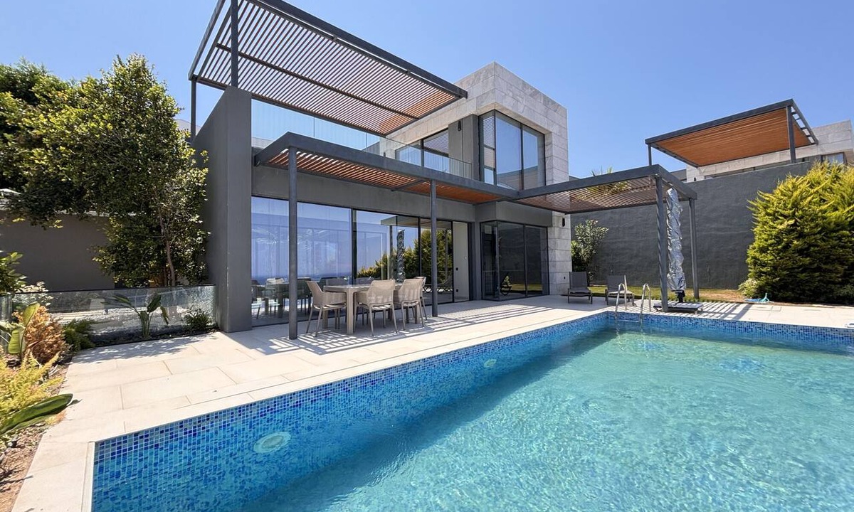 Geris House | Yalıkavak Villa with Pool, Garden & Sea View