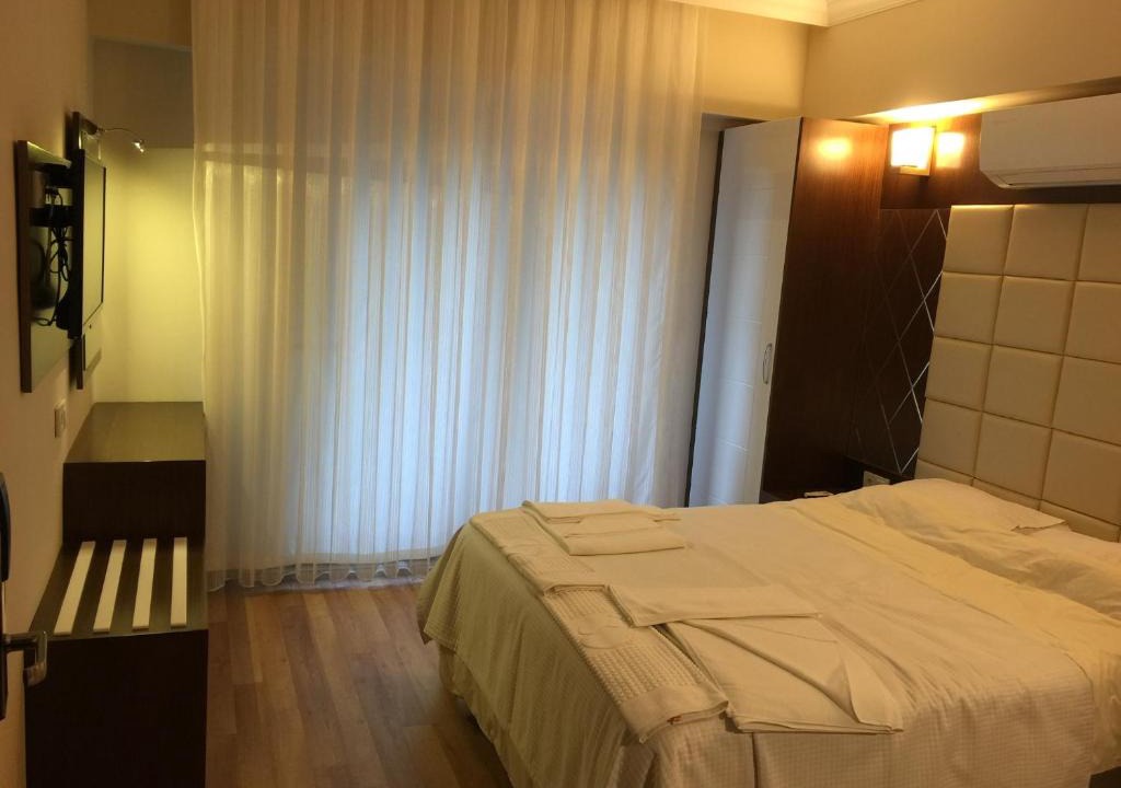 Koycegiz Hotel | Yuvarlakcay Çınar Butik Otel